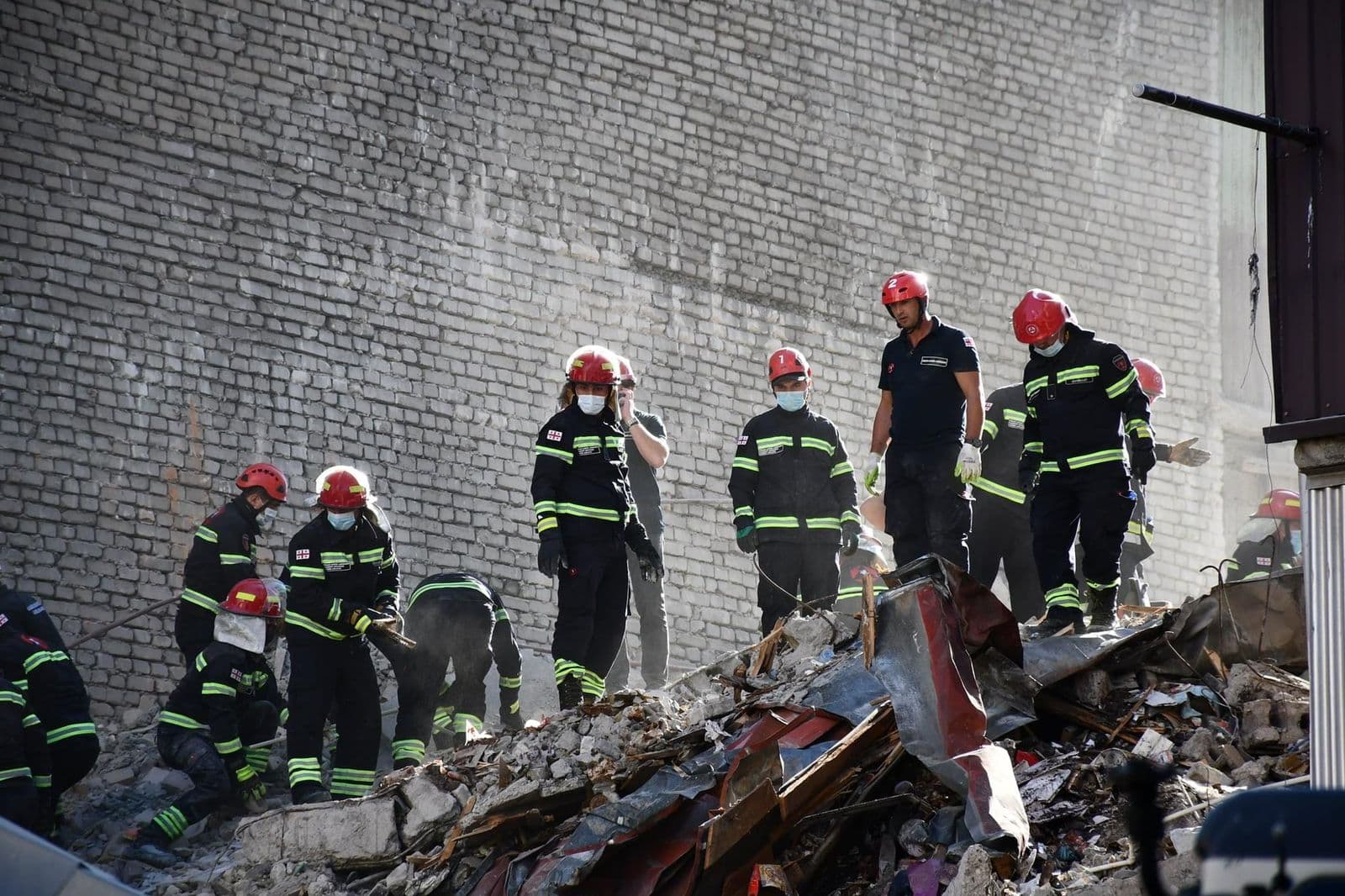 Frontnews image description