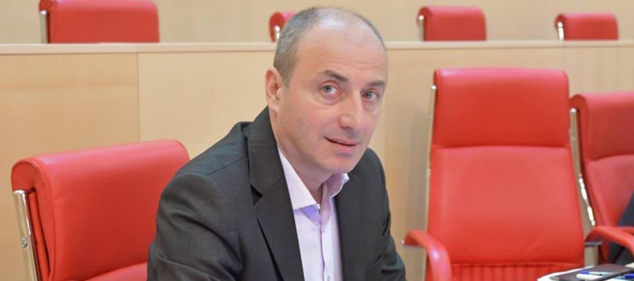 Frontnews image description