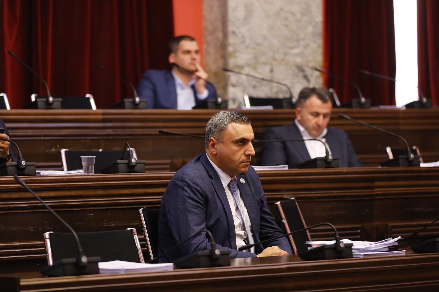 Frontnews image description