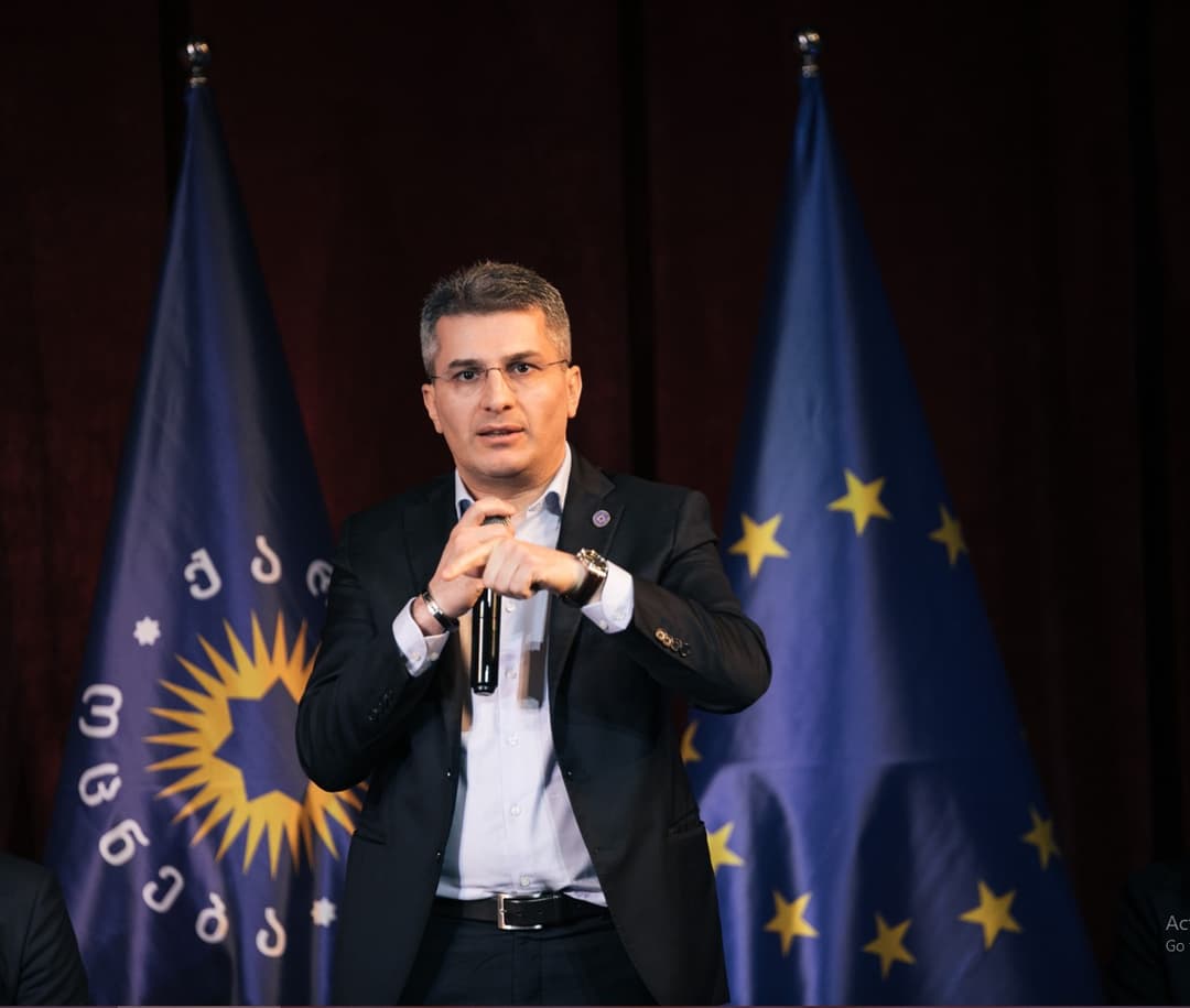 მამუკა მდინარაძე – ადამიანმა შექმნა სისტემა, რომელიც აწამებდა, კლავდა ციხეში და ახლა სახელმწიფო ეხვეწება, რომ საჭმელი ჭამოს