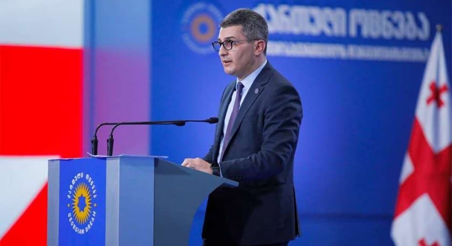 მამუკა მდინარაძე – მელიასთვის გადადგა და ახლა მელიას მეორე ტურში გასათრევად იწყებს ბრძოლას