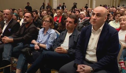 Frontnews image description