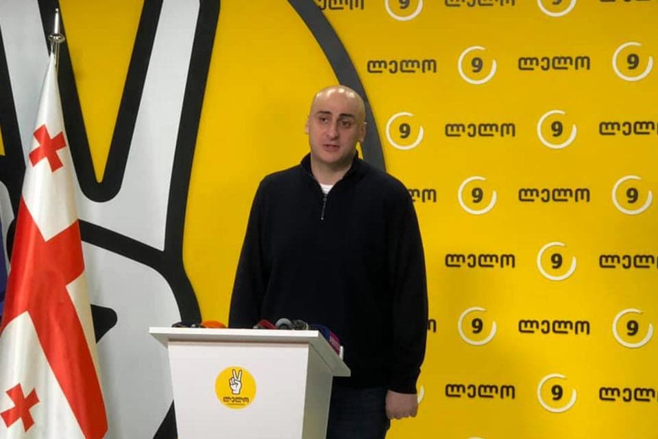 Frontnews image description