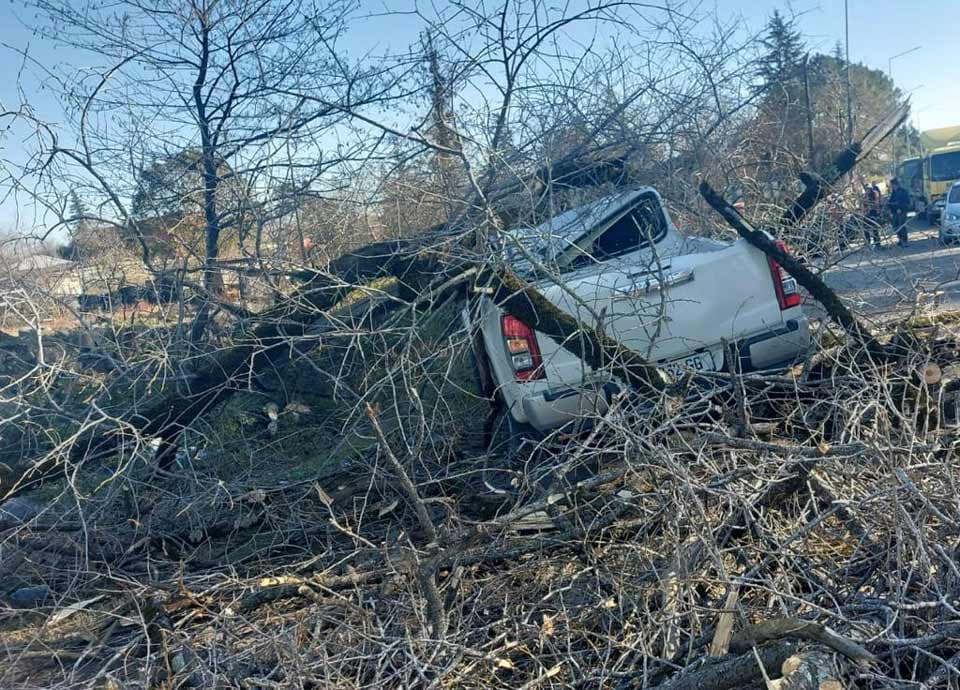 Frontnews image description