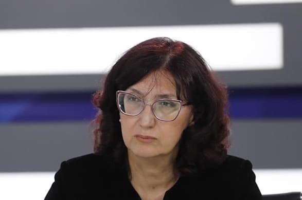 ია მეტრეველი – ვიკრიბებით, რათა ვთქვათ, რომ ხალხი დგას აქ, მთელი საქართველო, საღად მოაზროვნე ნაწილი