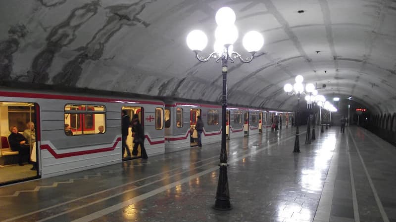 თბილისის მეტროს პირველ ხაზზე 13-14 აგვისტოს მატარებლები ზონალური სქემით იმოძრავებენ