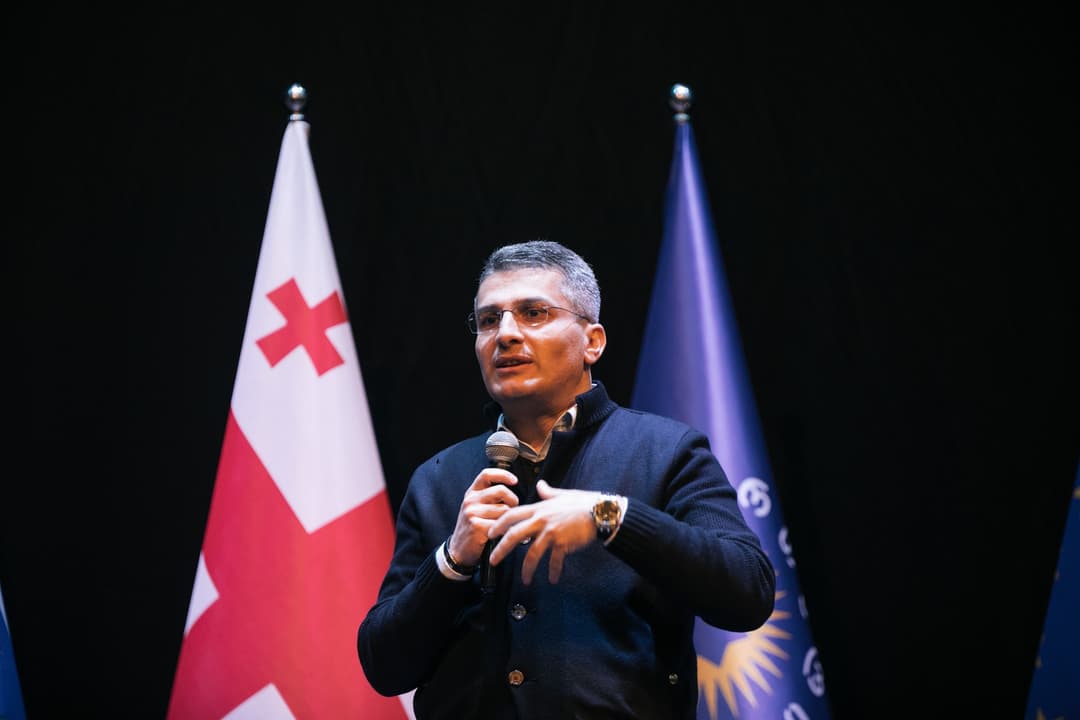 მამუკა მდინარაძე – ამომრჩევლების რაოდენობა ზოგან 50 და ზოგან მეტი პროცენტითაც კი გაიზარდა, ეს არის იმ ფეიკზე პასუხი, რომელი ფეიკიც სამწუხაროდ, IRI-მ შემოგვთავაზა