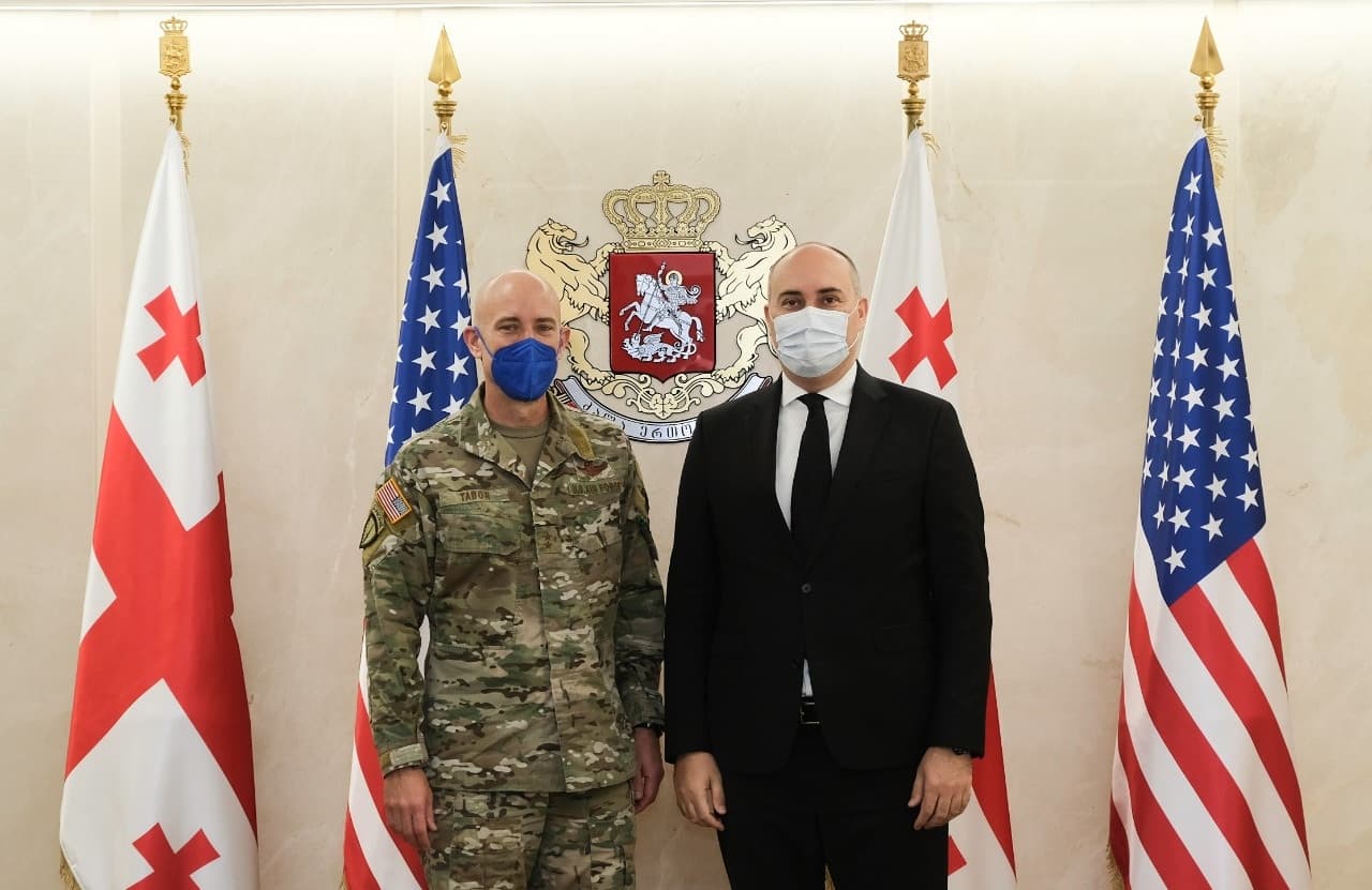 Frontnews image description