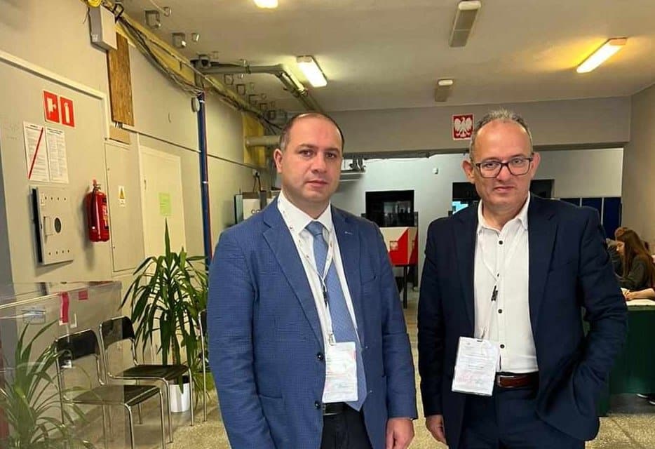 გივი მიქანაძე ვარშავაში საპარლამენტო არჩევნების და რეფერენდუმის მონიტორინგს ახორციელებს