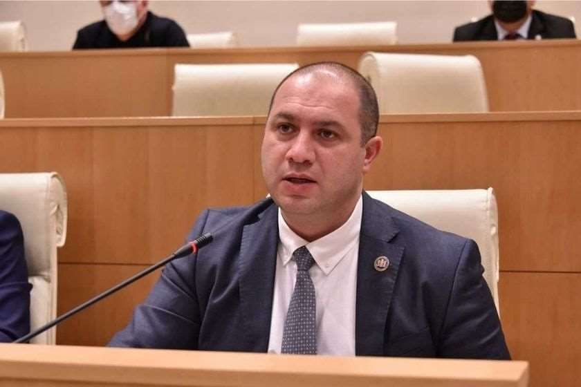 გივი მიქანაძე – მოცემულ სიტუაციაში ნამდვილად არ არის „ნაცმოძრაობის“ წარმომადგენლების ყალბ ემოციებსა და პოპულიზმზე აყოლის დრო