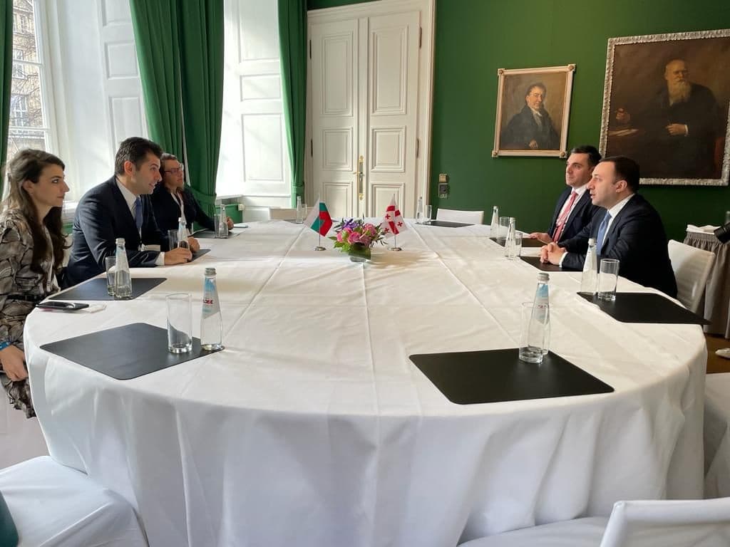 პრემიერ-მინისტრი მიუნხენის უსაფრთხოების კონფერენციის ფარგლებში ბულგარელ კოლეგას შეხვდა