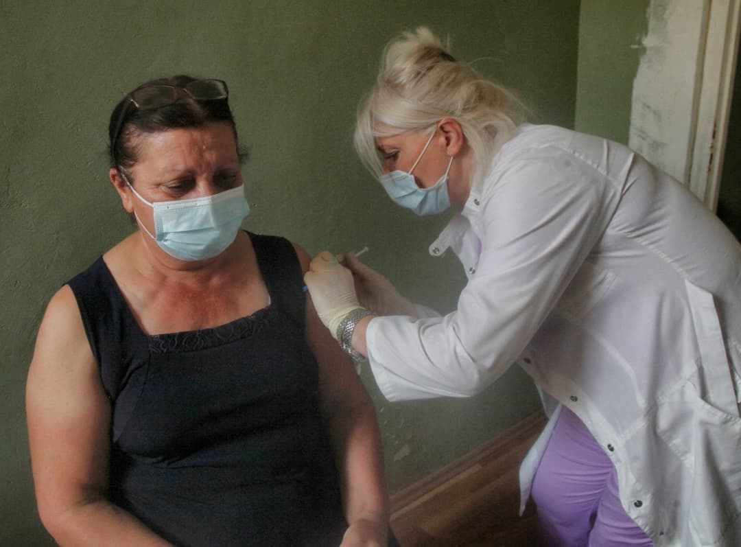 სამხედრო-სამედიცინო ჯგუფები მოსახლეობის ვაქცინაციას განაგრძობენ