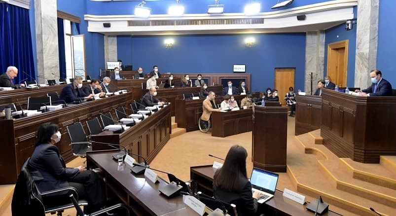 Frontnews image description