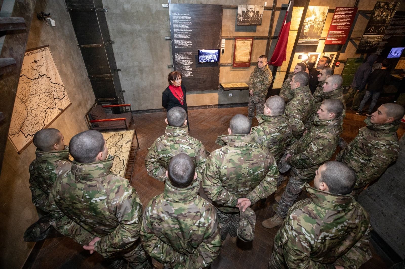 Frontnews image description