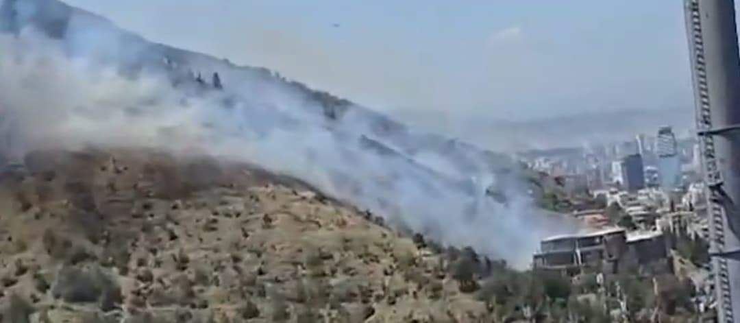 Fire on Mtatsminda slope extinguished, cause still unknown