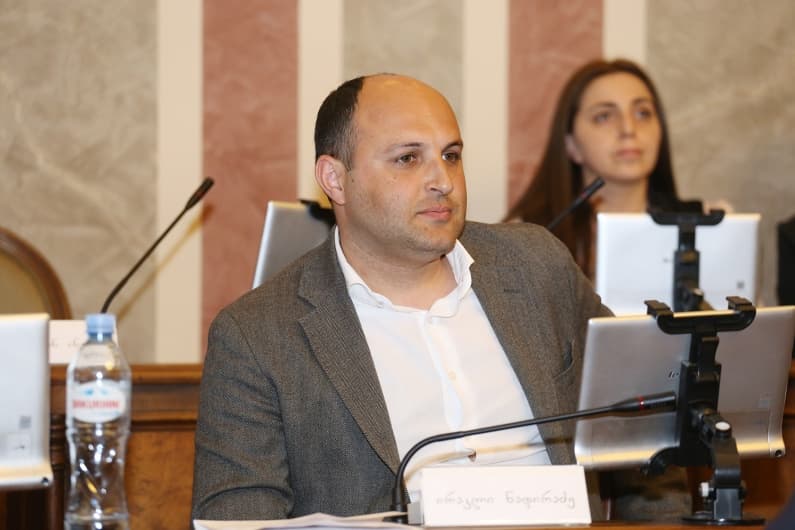 ირაკლი ნადირაძე – ეს ძალიან ჰგავს რუსულ ხელწერას, ამაზე დიდი ყურადღება არ უნდა დავხარჯოთ