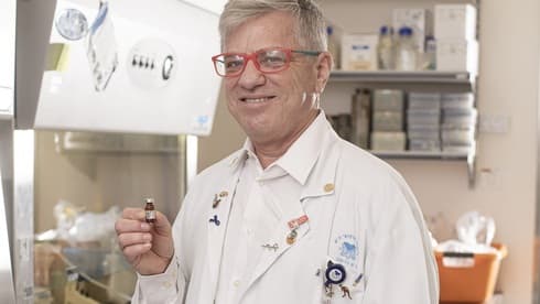 Frontnews image description