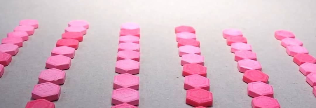 შსს-მ ნარკოდანაშაულისთვის 12 პირი, მათ შორის 10 ნარკორეალიზატორი დააკავა