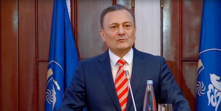 შალვა ნათელაშვილი – ფრანგი ოლიგარქები არნოს თამადობით დღე და ღამ მუშაობენ ან ნაძირალას გადასარჩენად