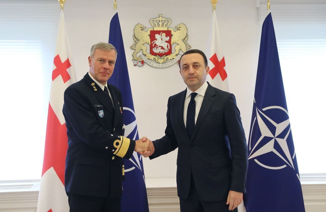 Frontnews image description