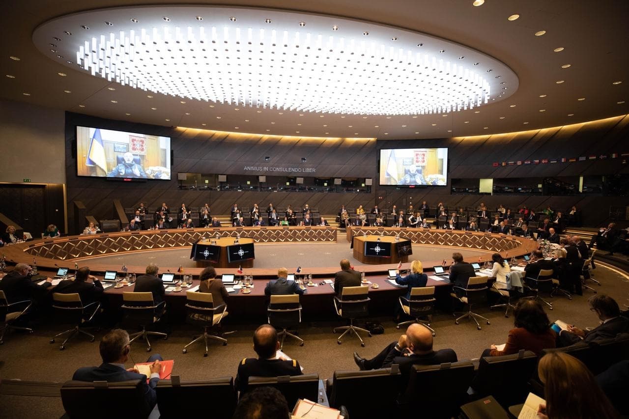 Frontnews image description