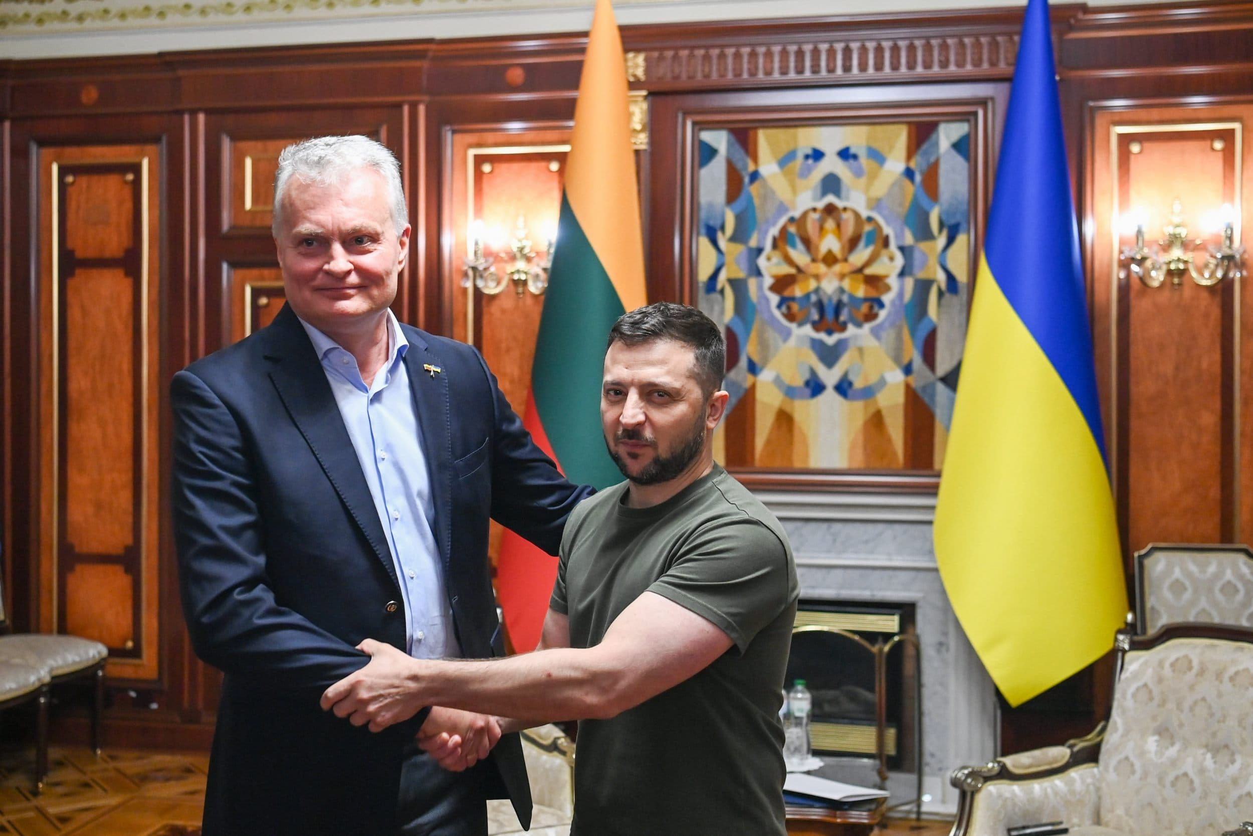 Frontnews image description