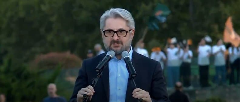 Coalition For Change leader says opposition leads in exit polls