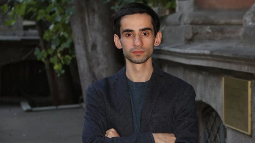 Frontnews image description