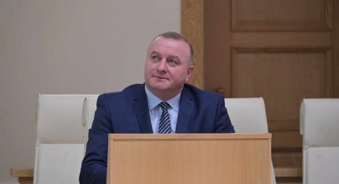 პარლამენტმა იმედა ნიკურაძის პარლამენტის წევრის უფლებამოსილება ცნო