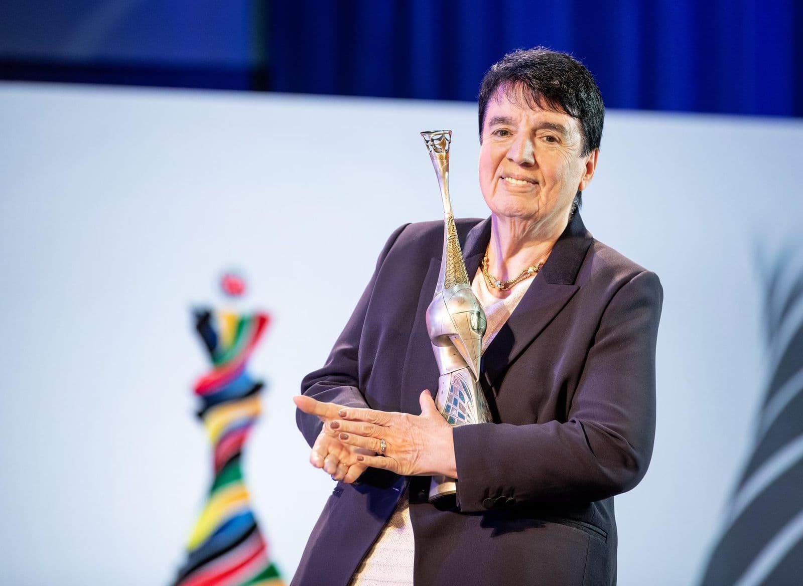 Frontnews image description