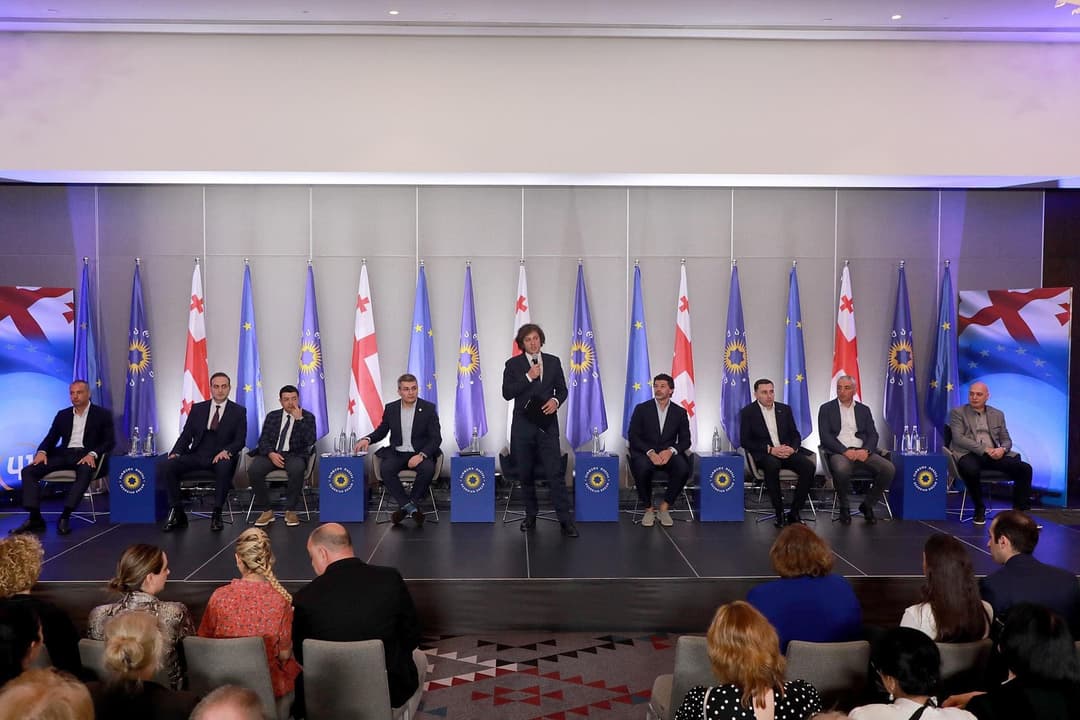 “ქართული ოცნების“ თბილისის კონფერენციაზე ვაკის, საბურთალოს და კრწანისის პარტიული ორგანიზაციების თავმჯდომარეები აირჩიეს