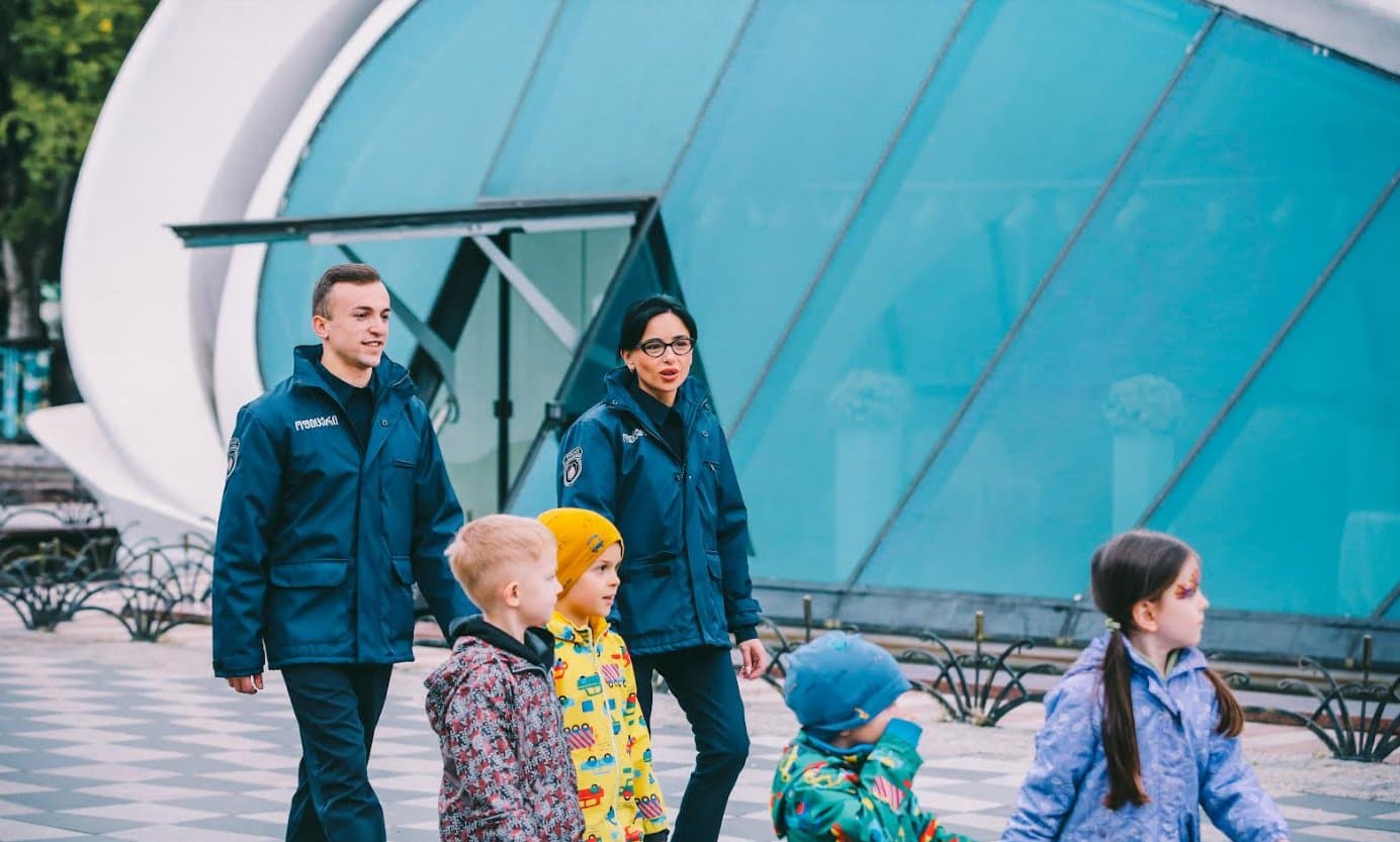 Frontnews image description