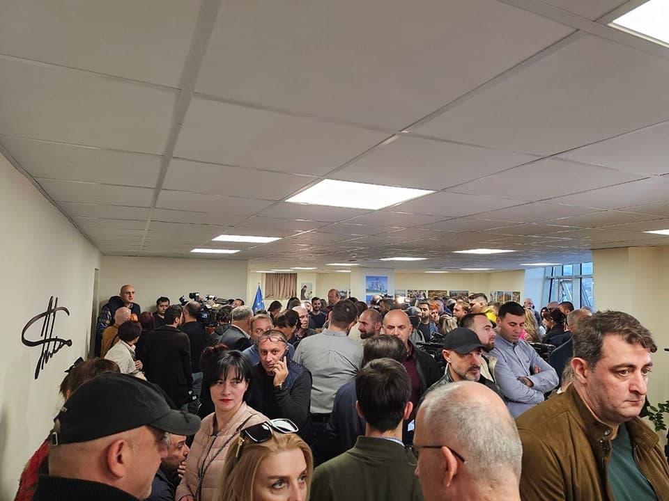 თბილისში მიხეილ სააკაშვილის “საზოგადოებრივი ოფისი“ გაიხსნა