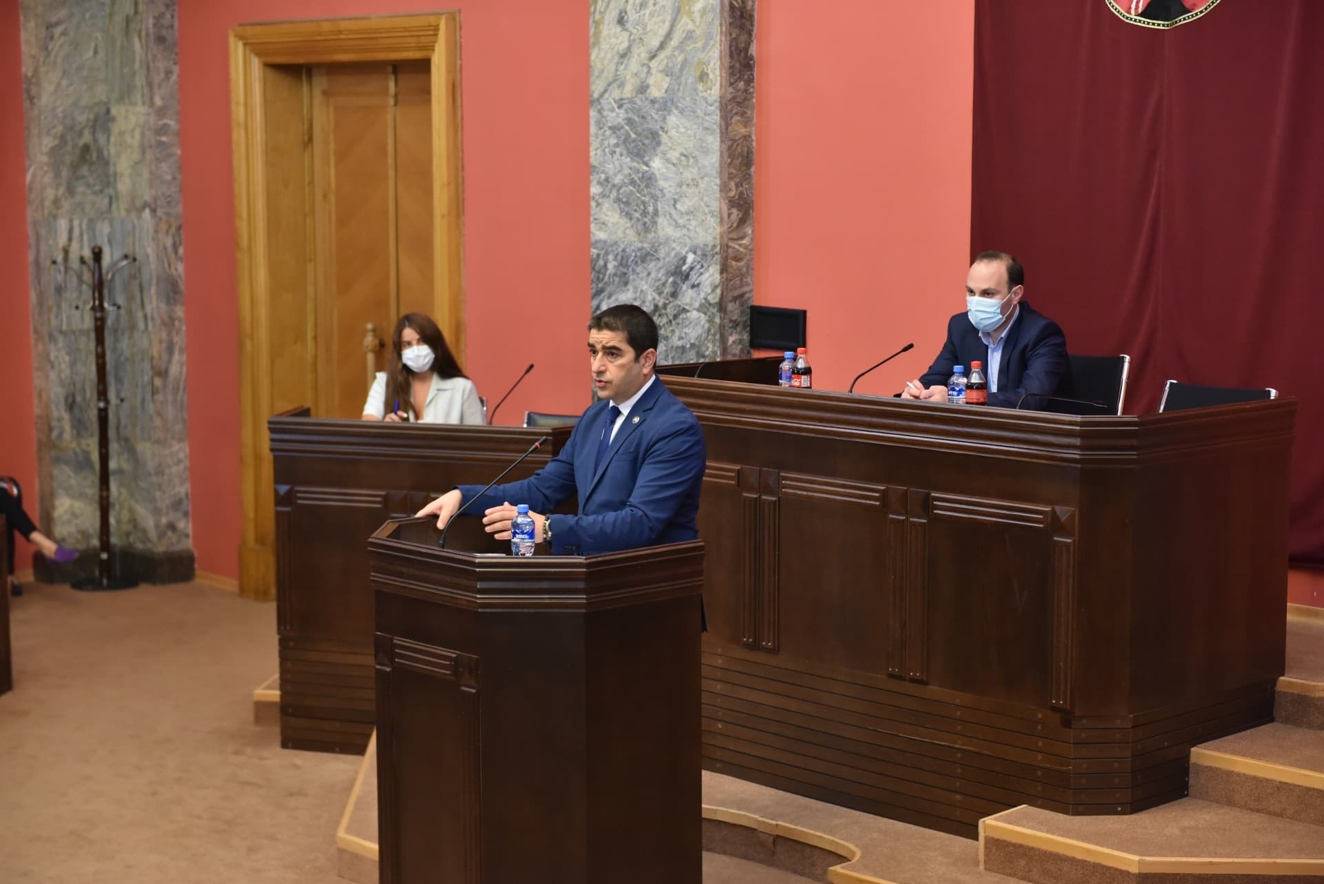 Frontnews image description