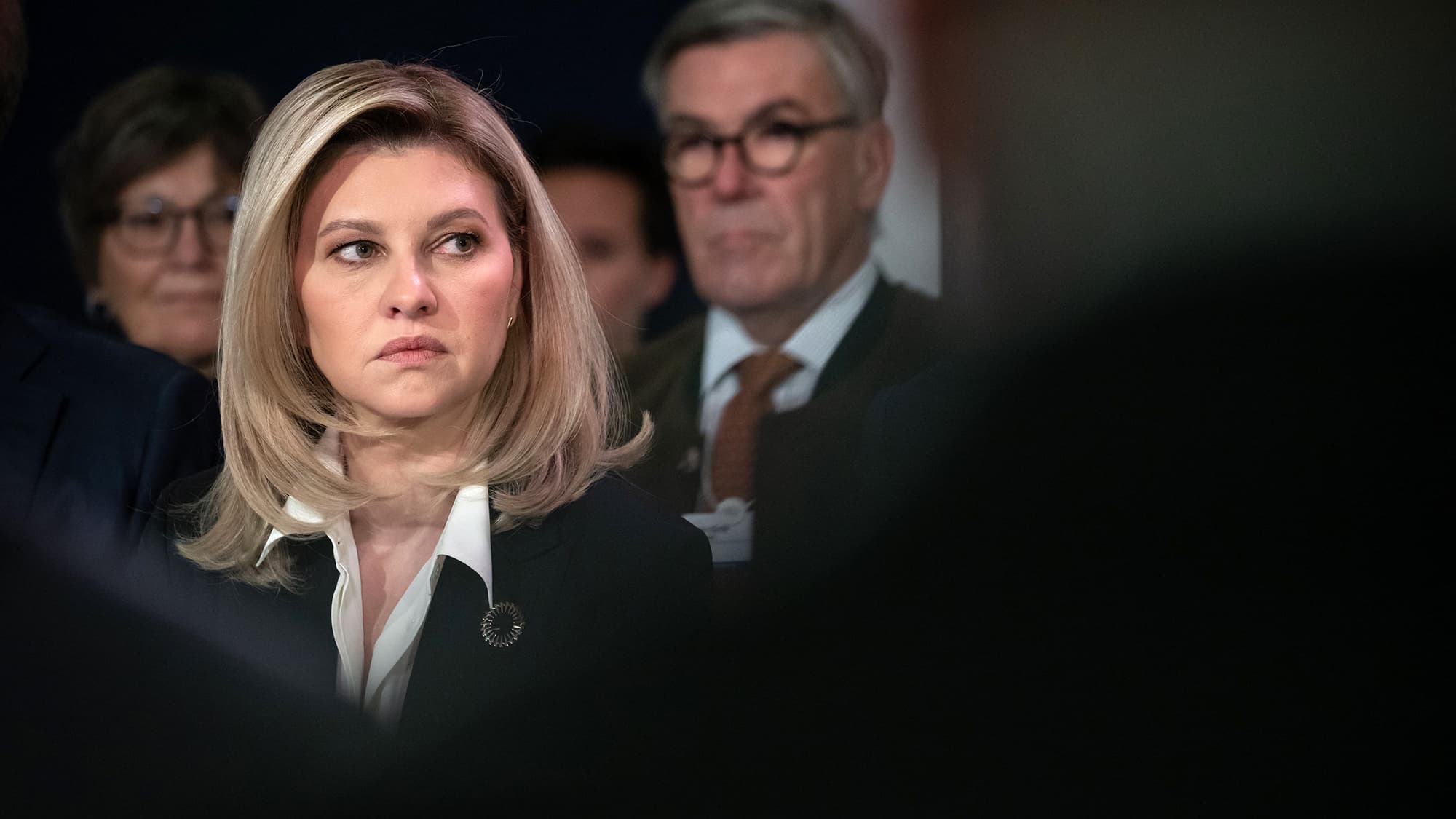 Frontnews image description