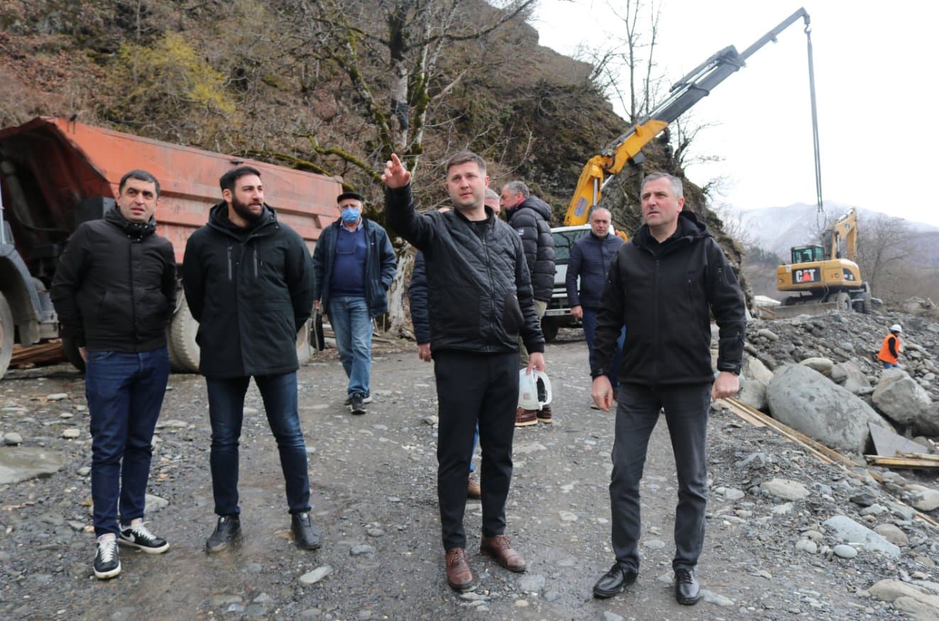 Frontnews image description