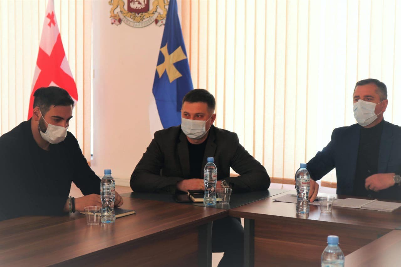 Frontnews image description