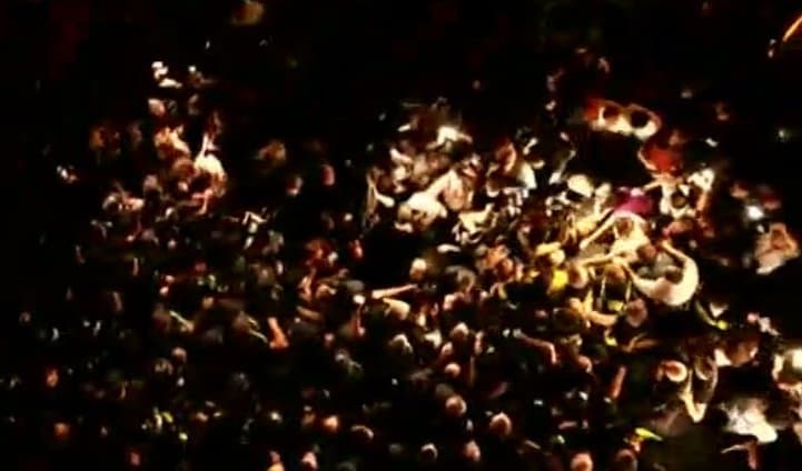 “ქართული ოცნების” ოფისთან სავარაუდოდ, რამდენიმე ადამიანი დააკავეს