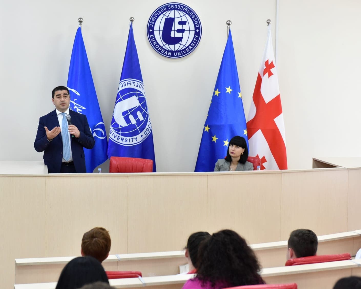 Frontnews image description