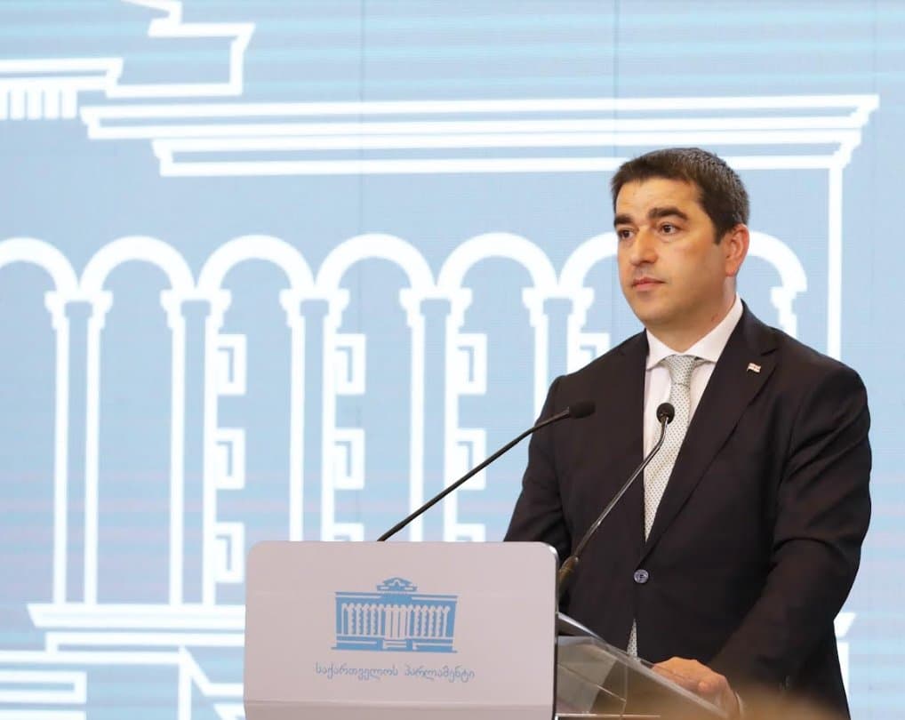 შალვა პაპუაშვილი – აღმოჩნდა, რომ ფულით შესაძლებელი არის, იყიდონ უცხოელი ექსპერტების, ყოფილი დიპლომატების თუ ა.შ. განცხადებები