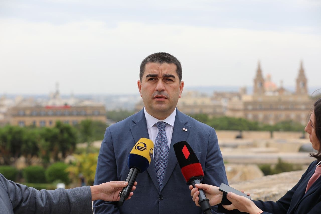 Frontnews image description