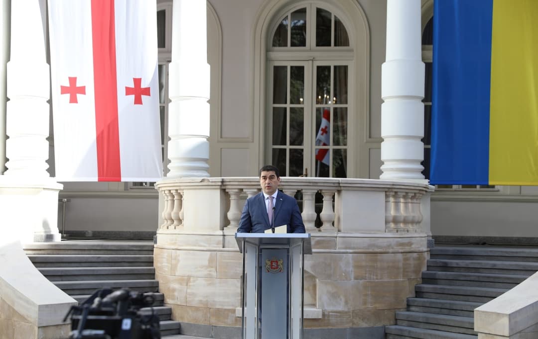 შალვა პაპუაშვილი – უსაფრთხოების რისკების წინაშე მდგომი ქართველი ხალხი და მისი ხელისუფლება უკომპრომისოა უკრაინის მხარდაჭერაში
