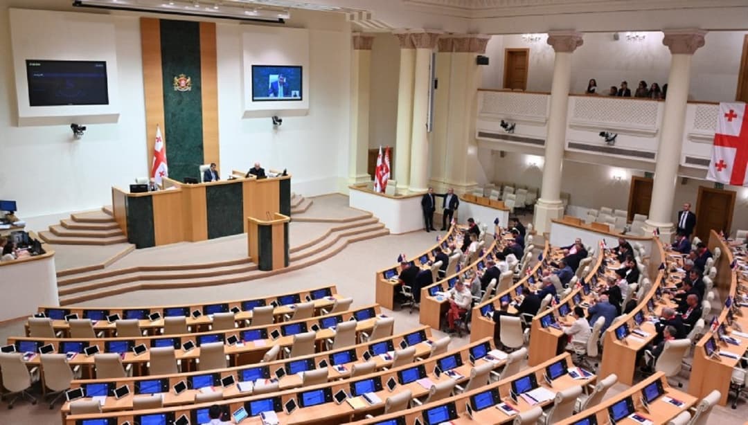 პარლამენტმა “დაგროვებითი პენსიის შესახებ“ კანონში ცვლილებებს მხარი დაუჭირა