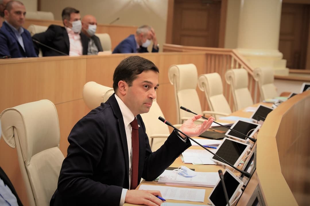 ლევან იოსელიანი – სხვადასხვა კომპანიებსა და მომსახურების სფეროში დასაქმებული ადამიანების ხელფასი უკიდურესად დაბალია