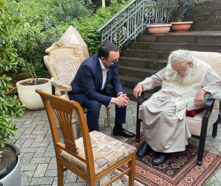 Frontnews image description