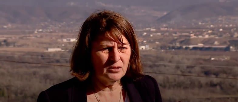 წეროვანის მეორე საჯარო სკოლის მასწავლებელი დირექტორს ზეწოლაში ადანაშაულებს