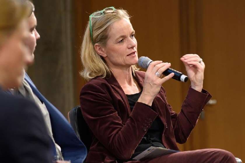 ვიოლა ფონ კრამონი – ცხრა წლის შემდეგ, ჩვენ დავუბრუნდით იმავე სიტუაციას, სადაც ვიყავით ცხრა წლის წინ