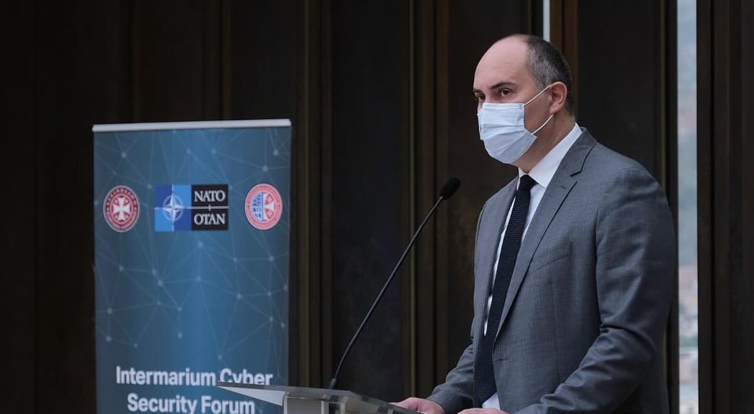 თავდაცვის მინისტრმა კიბერუსაფრთხოების ფორუმი გახსნა
