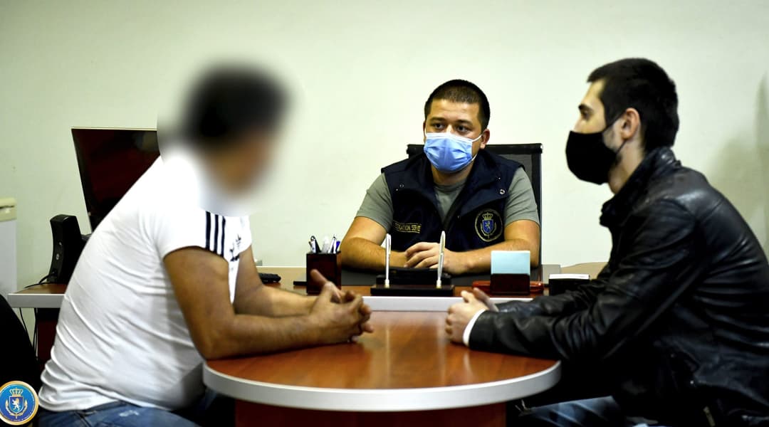 აქციზური საქონლის აქციზური მარკის გარეშე შენახვისა და გადაზიდვის ფაქტზე ერთი პირი დააკავეს