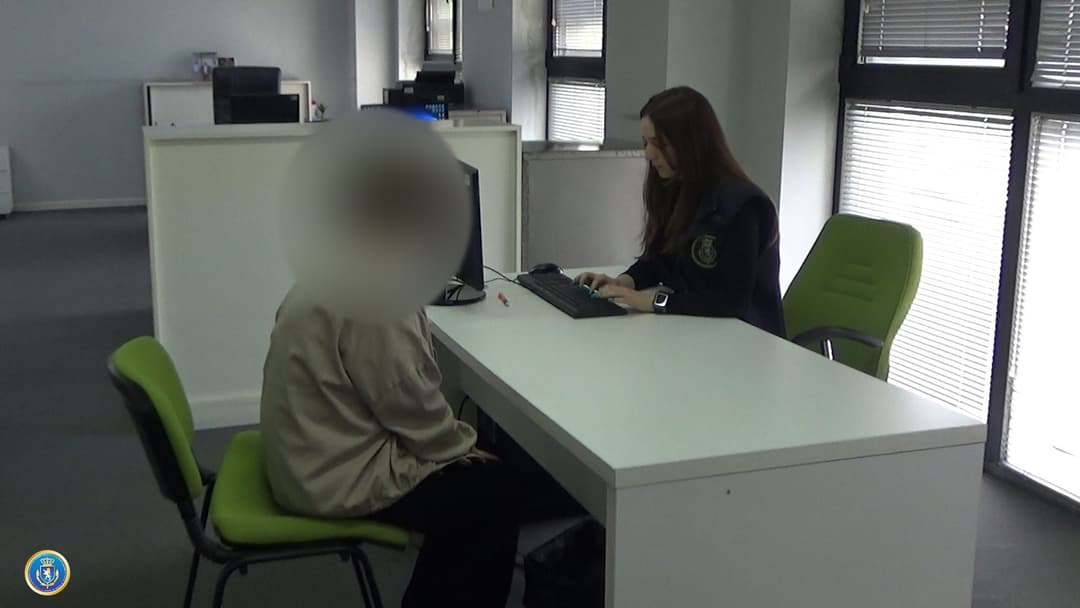 ყალბი დოკუმენტებით სახელმწიფოს კუთვნილი დიდი ოდენობით თანხის თაღლითურად დაუფლების ფაქტზე ერთი პირი პასუხისგებაში მიეცა